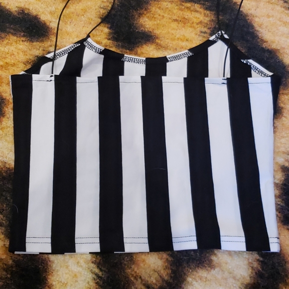 🔪Tim Burton Tank 🖤🔪 - Picture 4 of 5